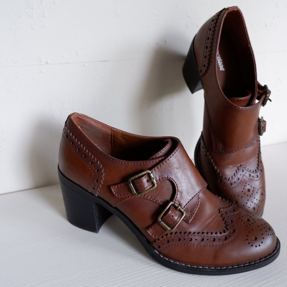 Vintage Style Graceland Block Heel Shoes